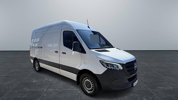 Mercedes-Benz Sprinter 316 2 of 5