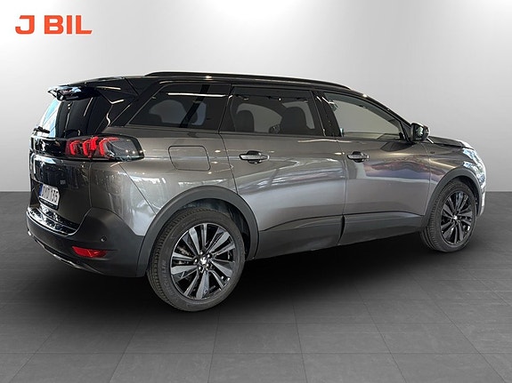 Peugeot 5008 3 of 5