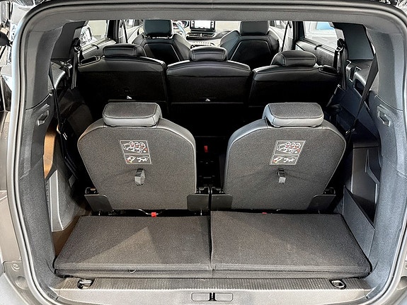 Peugeot 5008 17 of 19