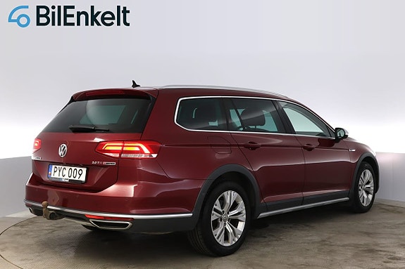 Volkswagen Passat Alltrack 3 of 30