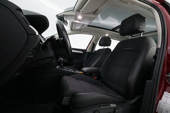 Volkswagen Passat Alltrack 12 of 30