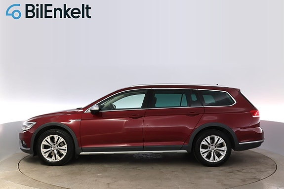 Volkswagen Passat Alltrack 5 of 30