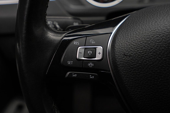 Volkswagen Tiguan 18 of 24