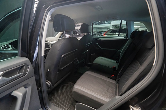 Volkswagen Tiguan 15 of 24