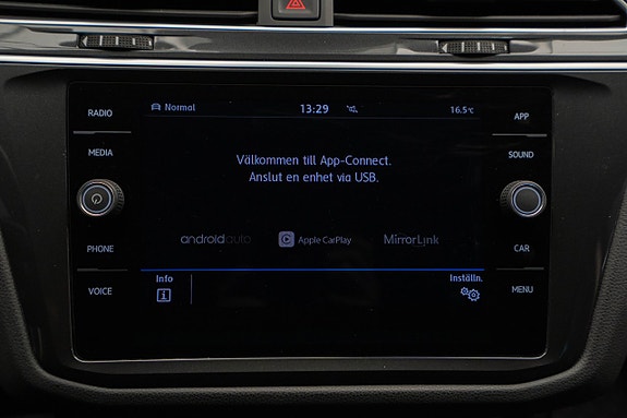 Volkswagen Tiguan 22 of 24