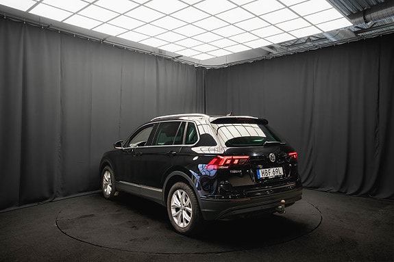 Volkswagen Tiguan 8 of 24