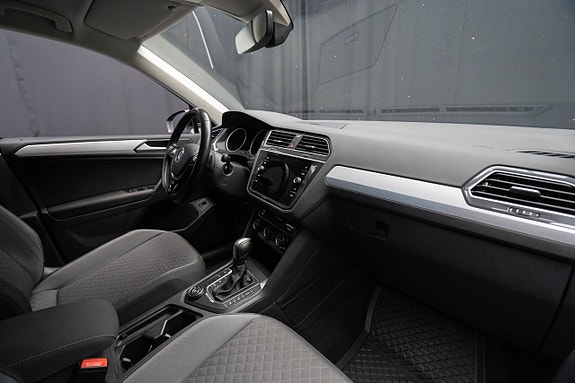 Volkswagen Tiguan 13 of 24