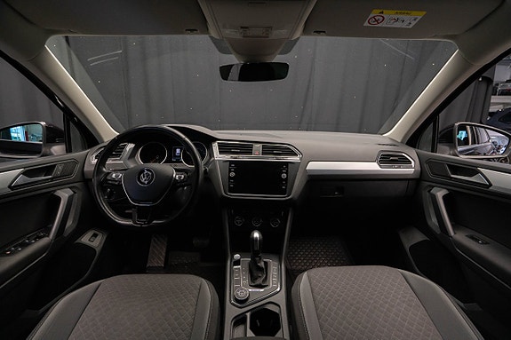 Volkswagen Tiguan 14 of 24