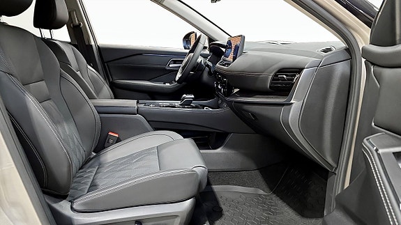 Nissan X-Trail 7 of 9
