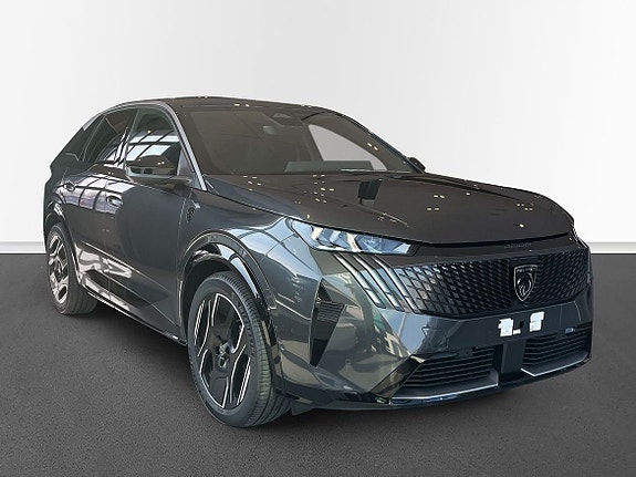 Peugeot e-3008 3 of 10