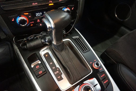 Audi A4 10 of 26