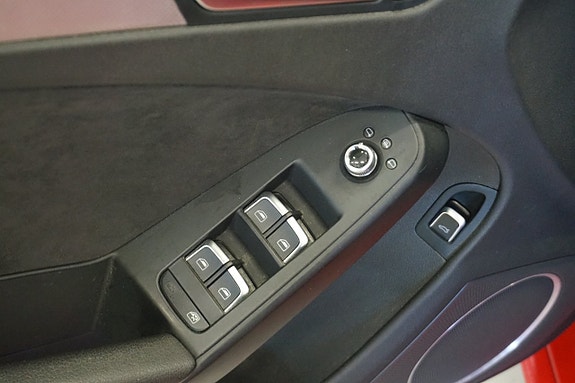 Audi A4 13 of 26