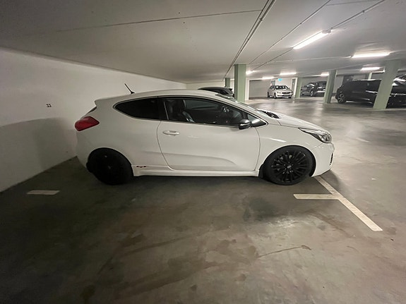 Kia ProCeed 2 of 5