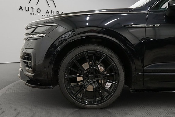 Volkswagen Touareg 7 of 26
