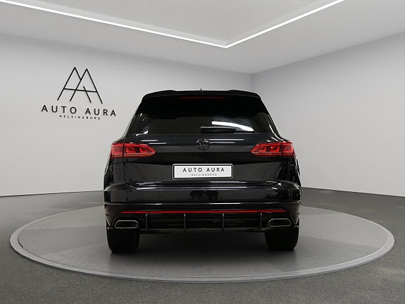 Volkswagen Touareg 5 of 5
