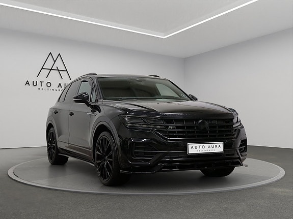 Volkswagen Touareg 3 of 5