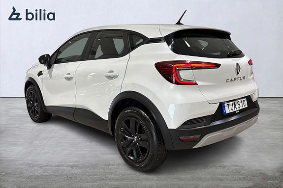 Renault Captur 2 of 5