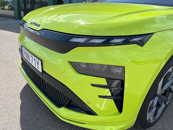 Skoda Enyaq Coupe RS 7 of 16