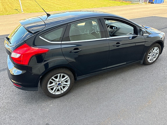 Ford Focus 5 of 5