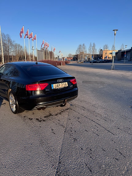 Audi A5 3 of 4