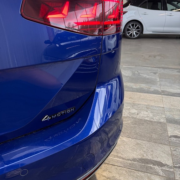 Volkswagen Passat 7 of 14