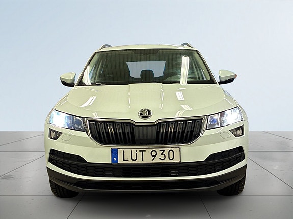 Skoda Karoq 2 of 5