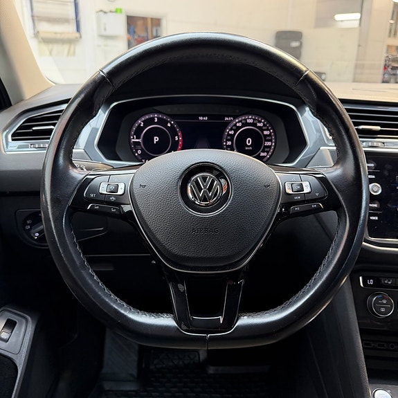 Volkswagen Tiguan Allspace 10 of 12