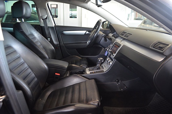 Volkswagen Passat Alltrack 11 of 19