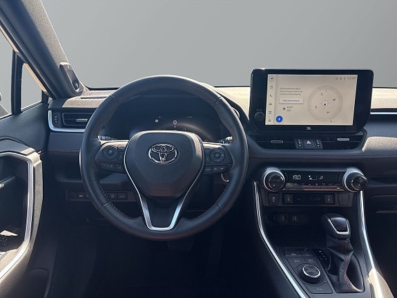 Toyota RAV4 Plug-in Hybrid 10 of 26