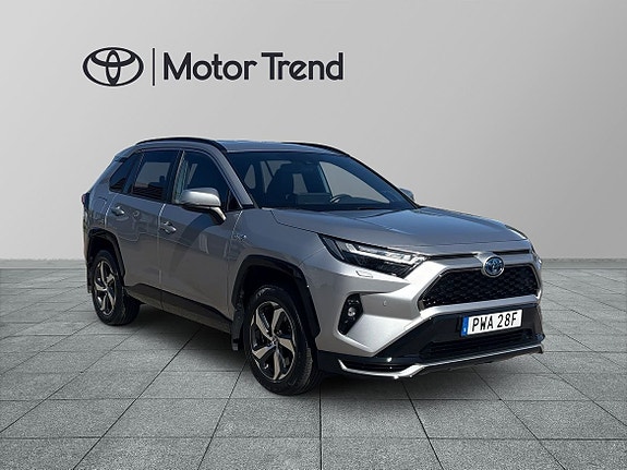 Toyota RAV4 Plug-in Hybrid 6 of 26