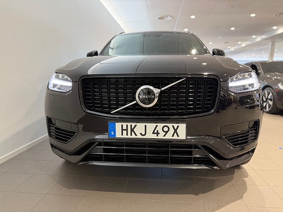 Volvo XC90 3 of 5