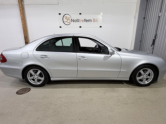 Mercedes-Benz E220 6 of 22