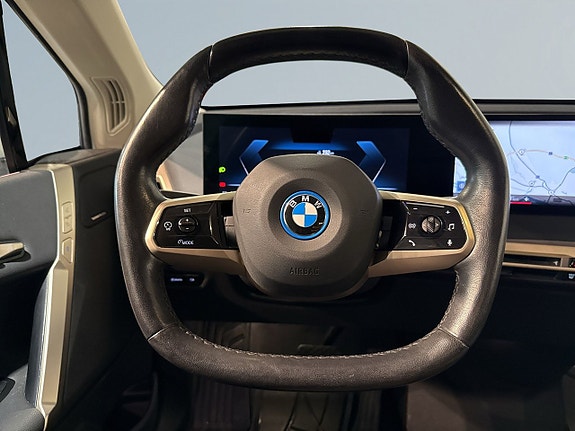 BMW iX 9 of 20