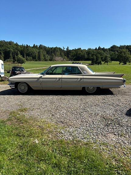 Cadillac Sixty Special 2 of 8