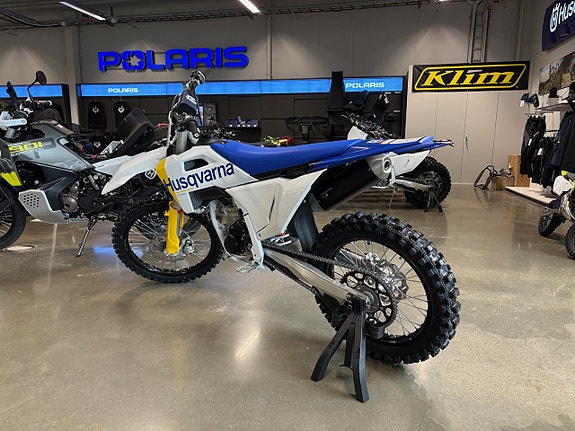 Husqvarna FC 250 2 of 3