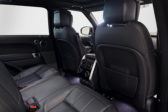 Land Rover Range Rover Sport 13 of 27