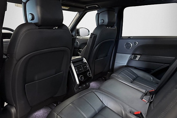 Land Rover Range Rover Sport 12 of 27