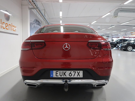 Mercedes-Benz GLC300 e 7 of 30