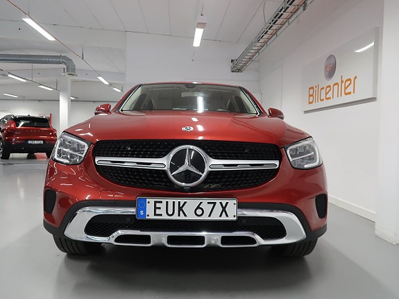 Mercedes-Benz GLC300 e 10 of 30