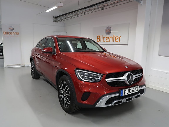 Mercedes-Benz GLC300 e 3 of 5