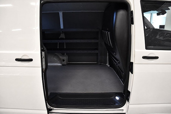 Volkswagen Transporter 16 of 17