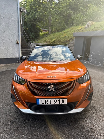 Peugeot e-2008 4 of 5