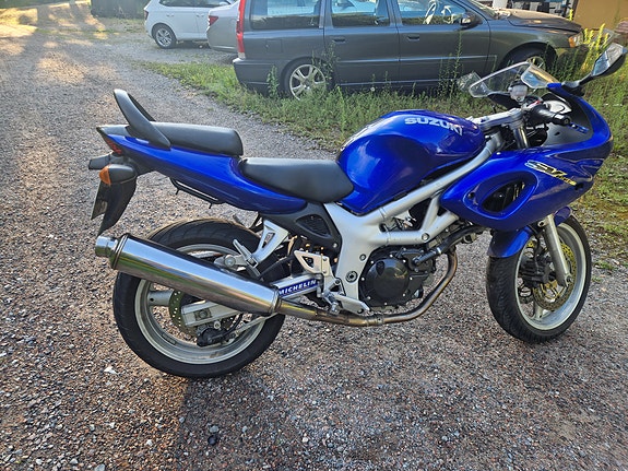 Suzuki SV650 3 of 3