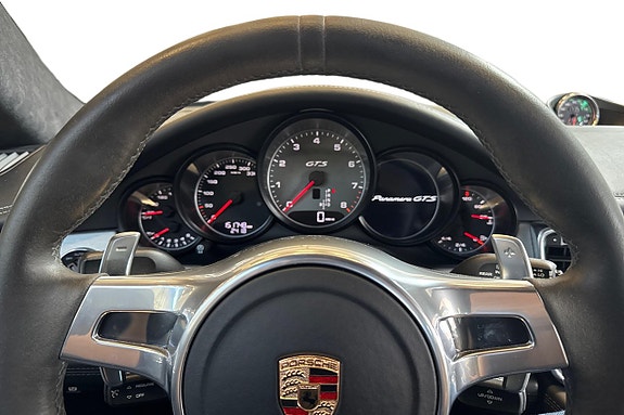Porsche Panamera GTS 17 of 24