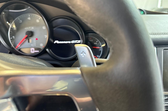 Porsche Panamera GTS 20 of 24