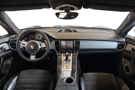 Porsche Panamera GTS 15 of 24