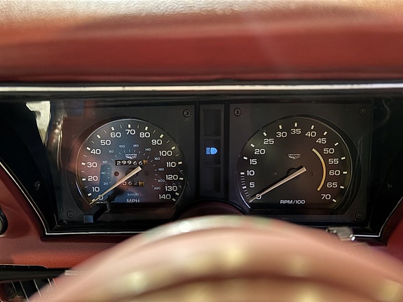 Chevrolet Corvette 9 of 14