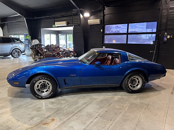 Chevrolet Corvette 6 of 14