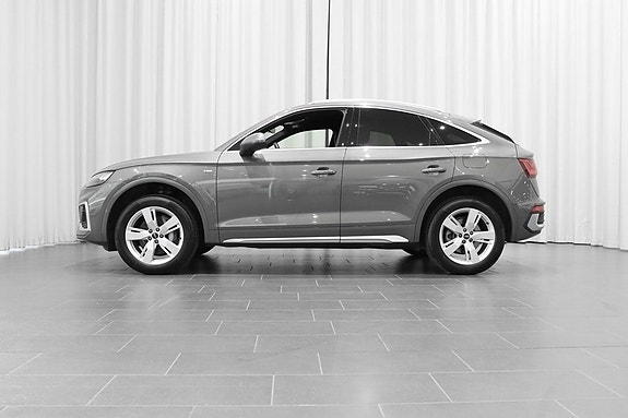 Audi Q5 2 of 5