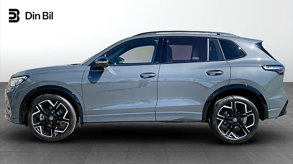 Volkswagen Tiguan 2 of 18